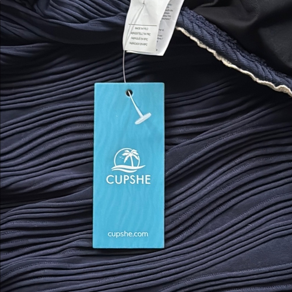 Cupshe Navy Textured Camisole with Cream Trim - Picture 5 of 12
